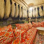 Panoramic Cave فندق