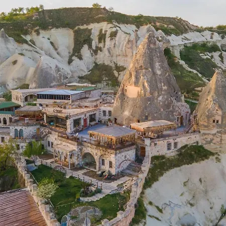 Hotel Panoramic Cave 2*