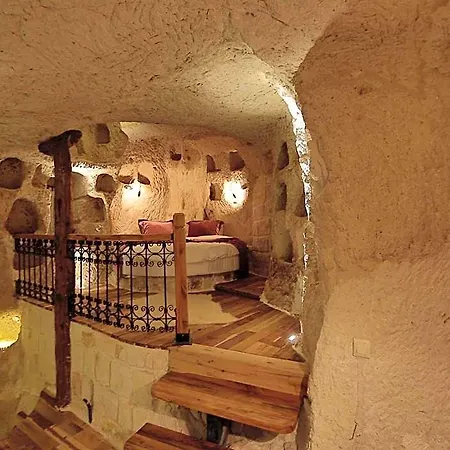 فندق Panoramic Cave 3*