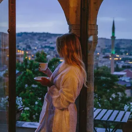 Panoramic Cave גורמה